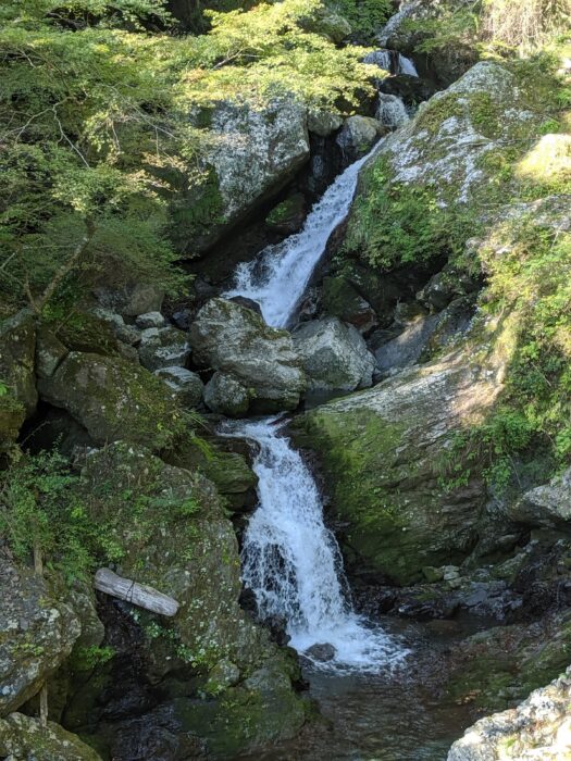 大荒の滝